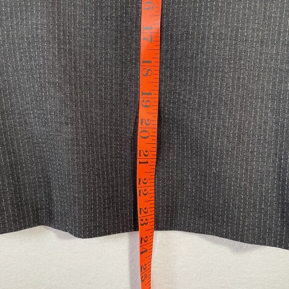 Classiques Wool Stretch Tulip Hem Skirt Size 12 Black Charcoal Pinstripe - Picture 10 of 13